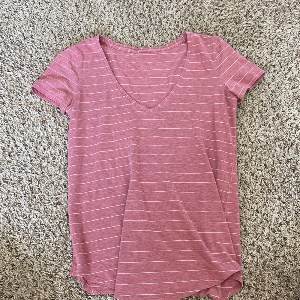 Lululemon Love V-Neck Shirt (S)
